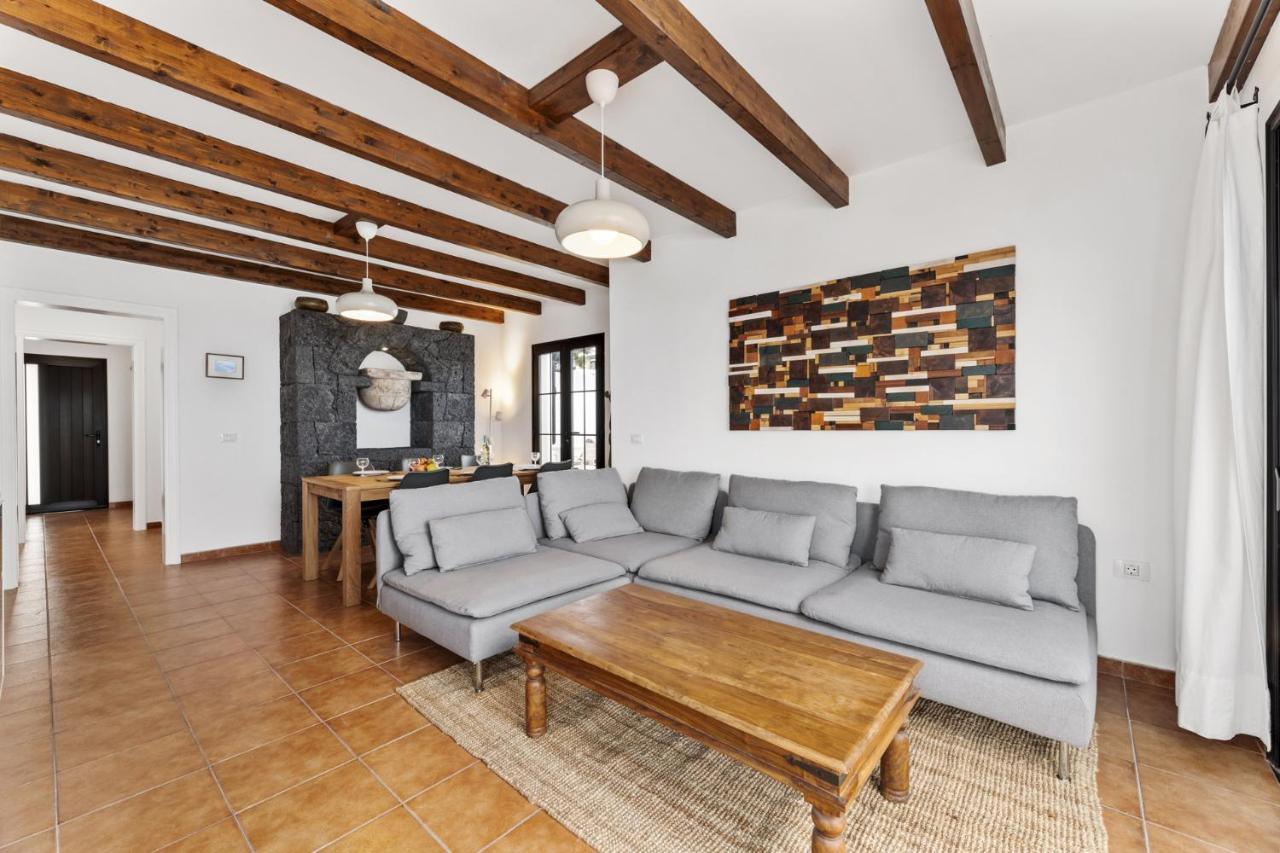 Villa 4 - Vipvipvillas Tias Luaran gambar